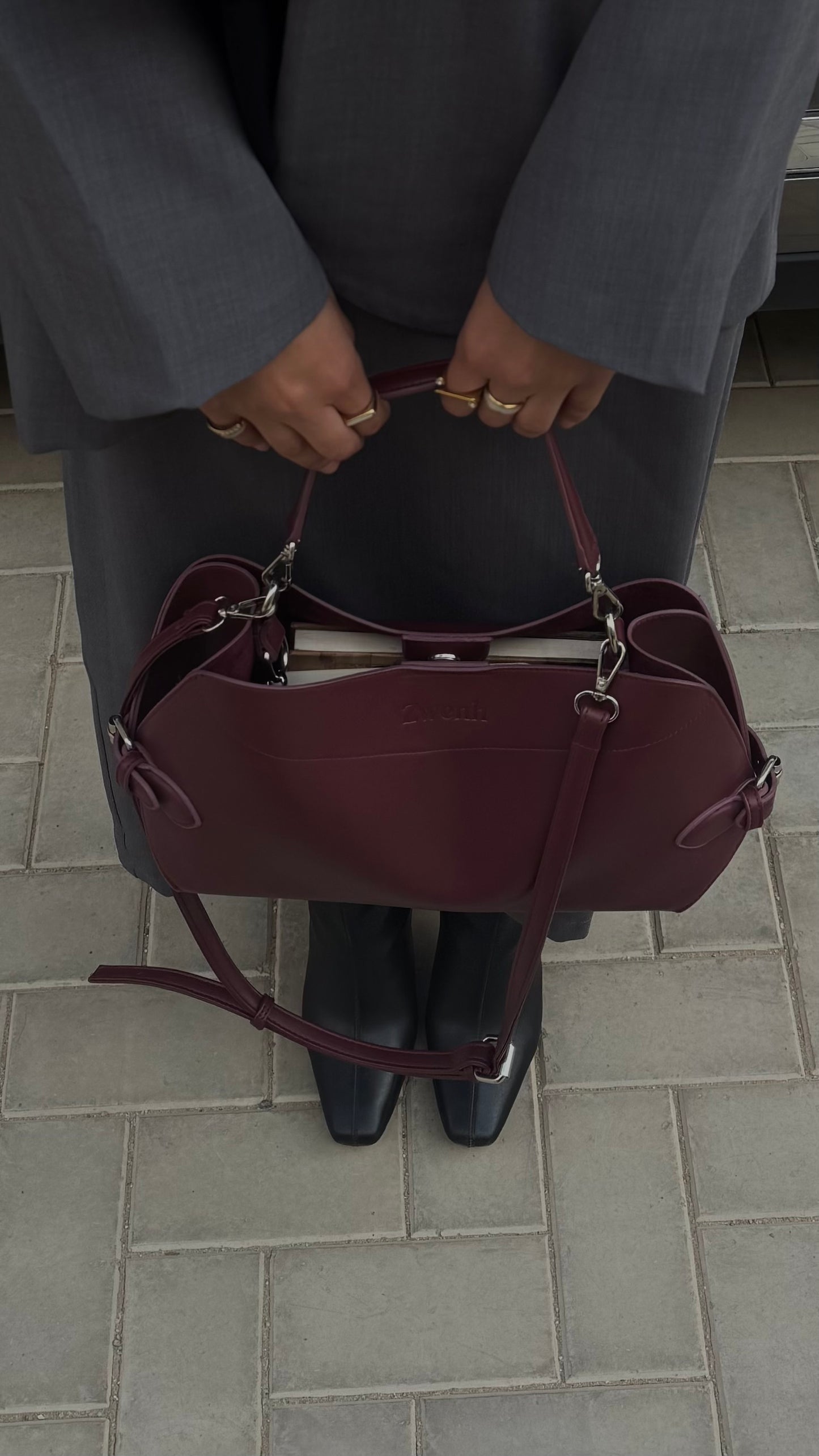Lana Burgundy
